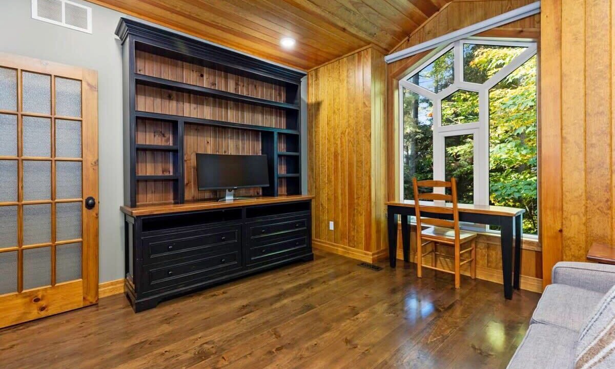 Photo of Livingroom in Rosseau