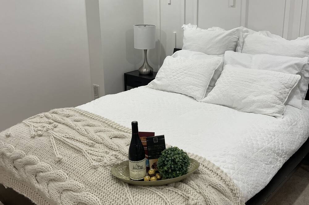 Photo of Bedroom in Newmarket
