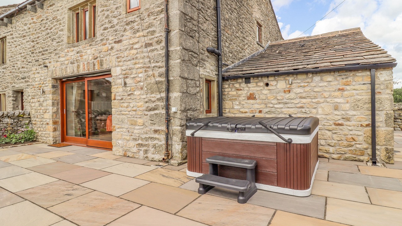 Photo of Others in Fourstones Near Bentham