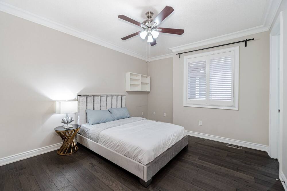 Photo of Bedroom in Halton Regional Municipality