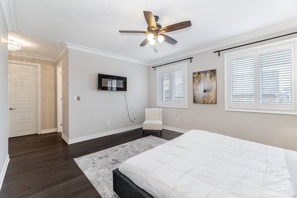 Photo of Bedroom in Halton Regional Municipality