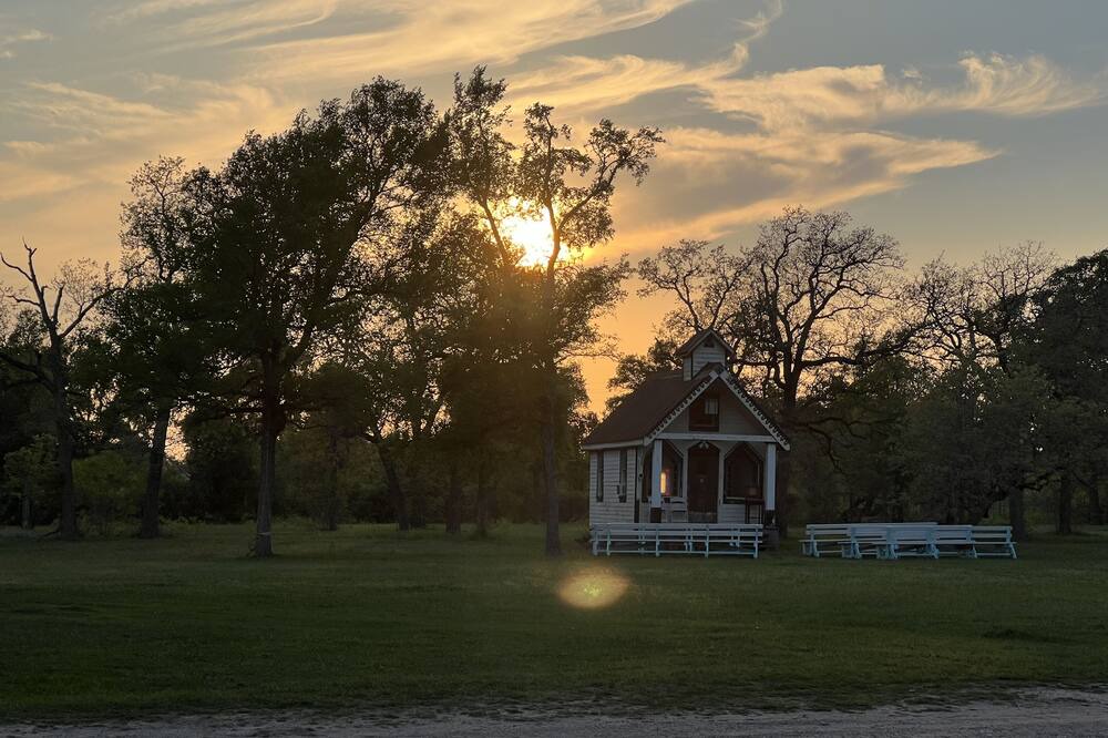 Photo of Outdoor in Garfield