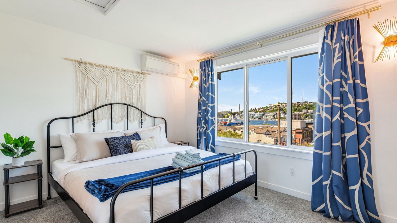 Photo of Others in Eastlake