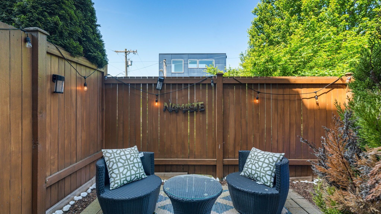 Photo of Outdoor in Eastlake