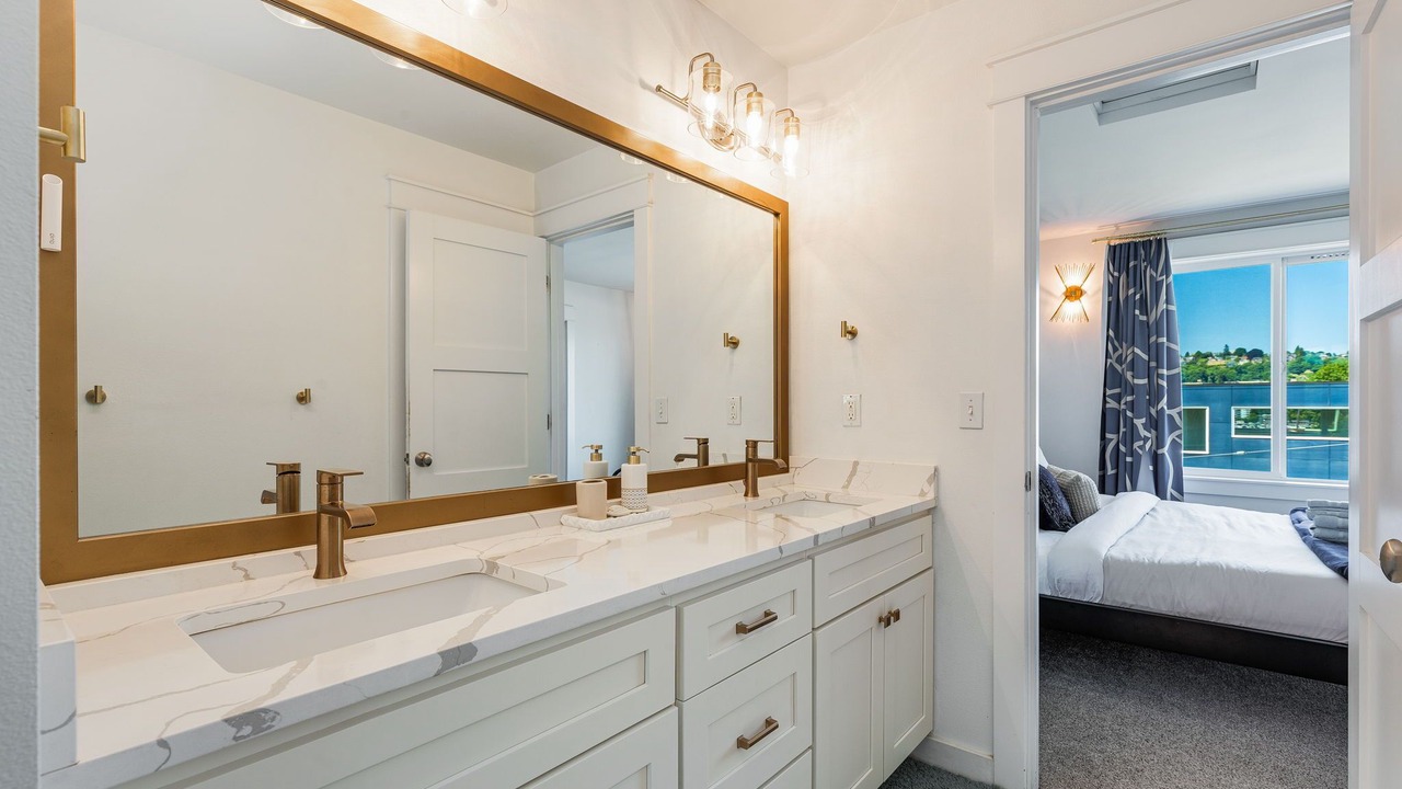 Photo of Others in Eastlake