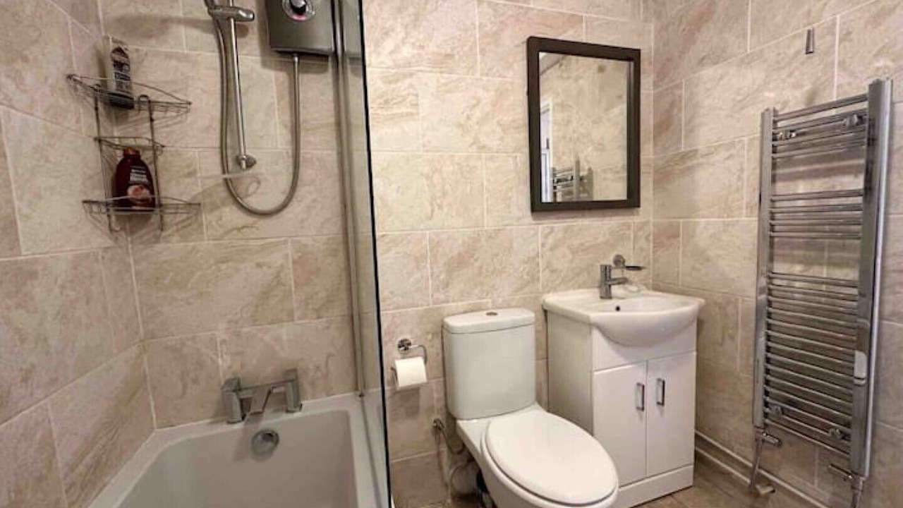 Photo of Others in Plumstead