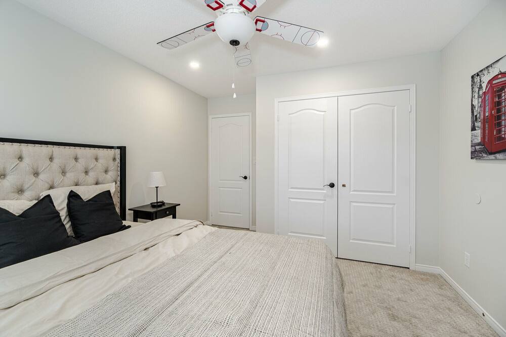 Photo of Bedroom in Churchill Meadows