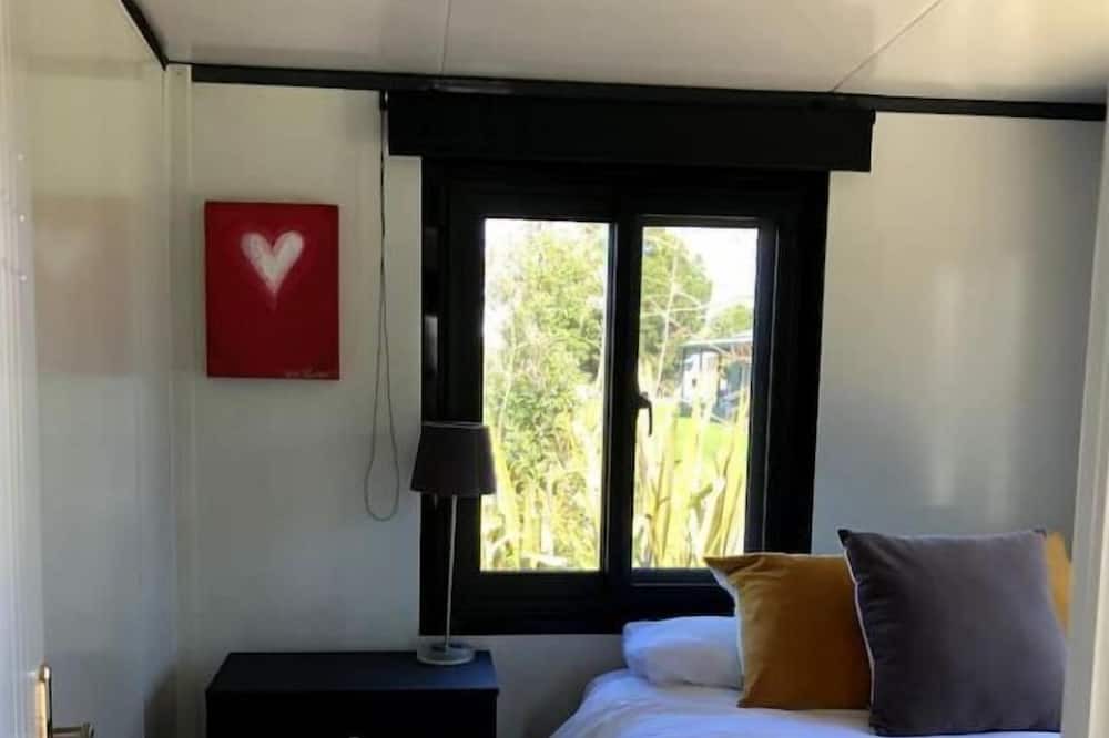 Photo of Bedroom in Longlands