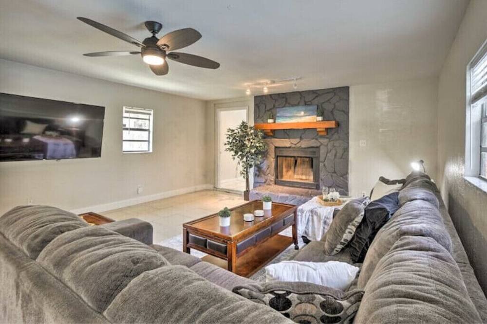 Photo of Livingroom in Safety Harbor