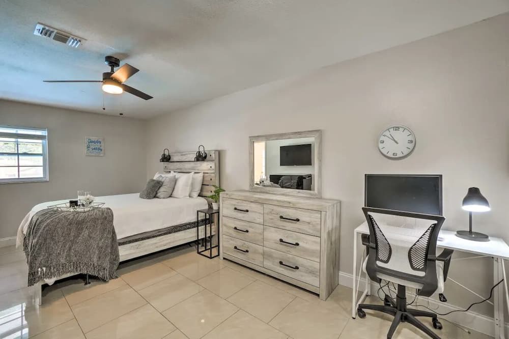 Photo of Bedroom in Safety Harbor