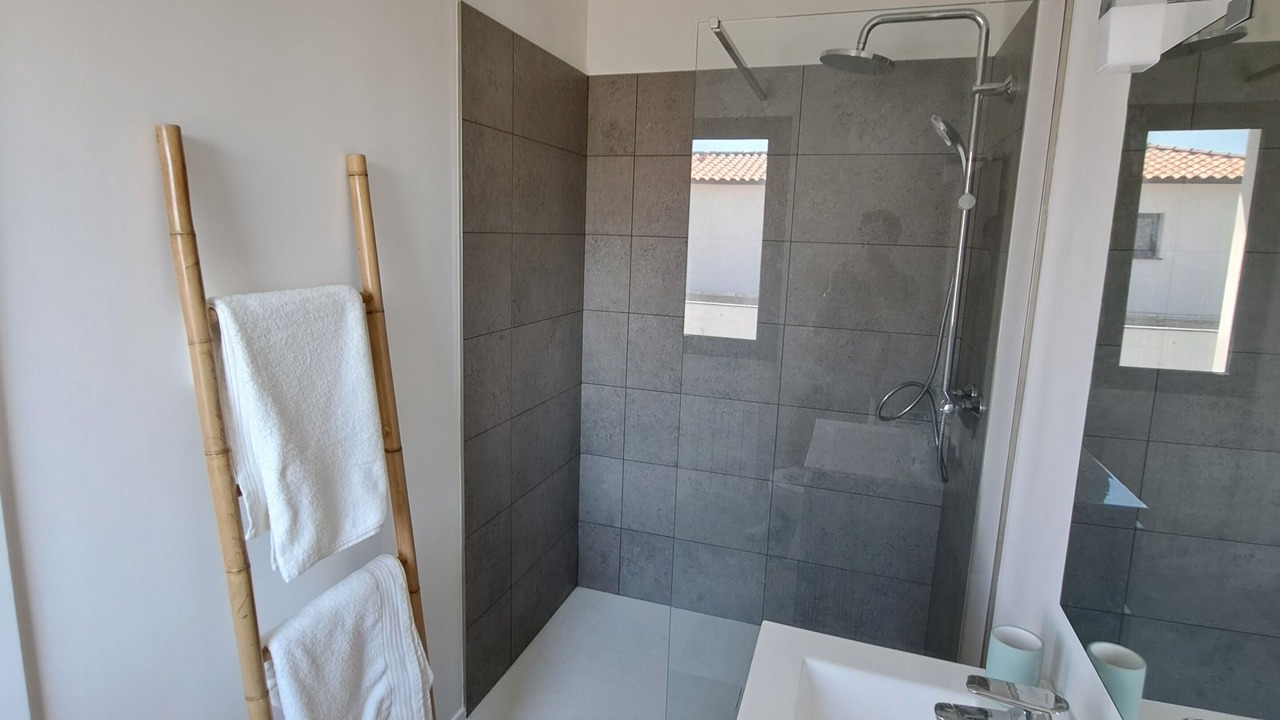 Photo of Bathroom in Lansargues