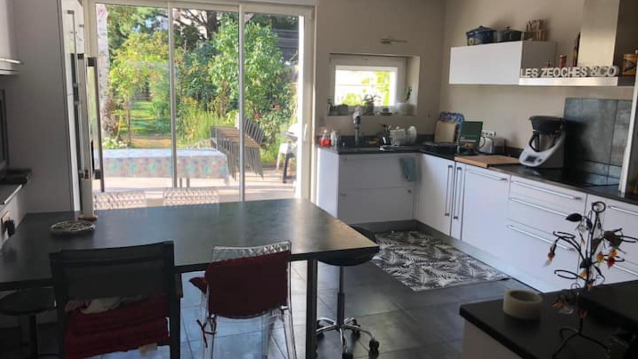 Photo of Kitchen in Mairie de Doulon