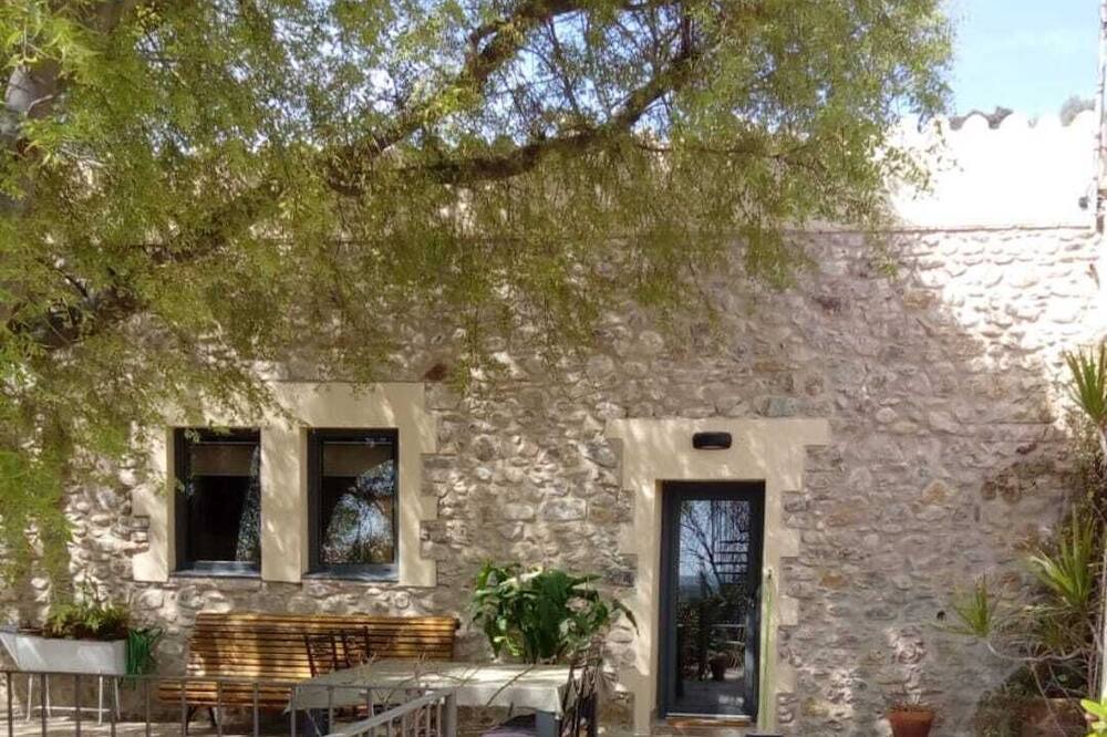 Photo of Patio Balcony in Masarac