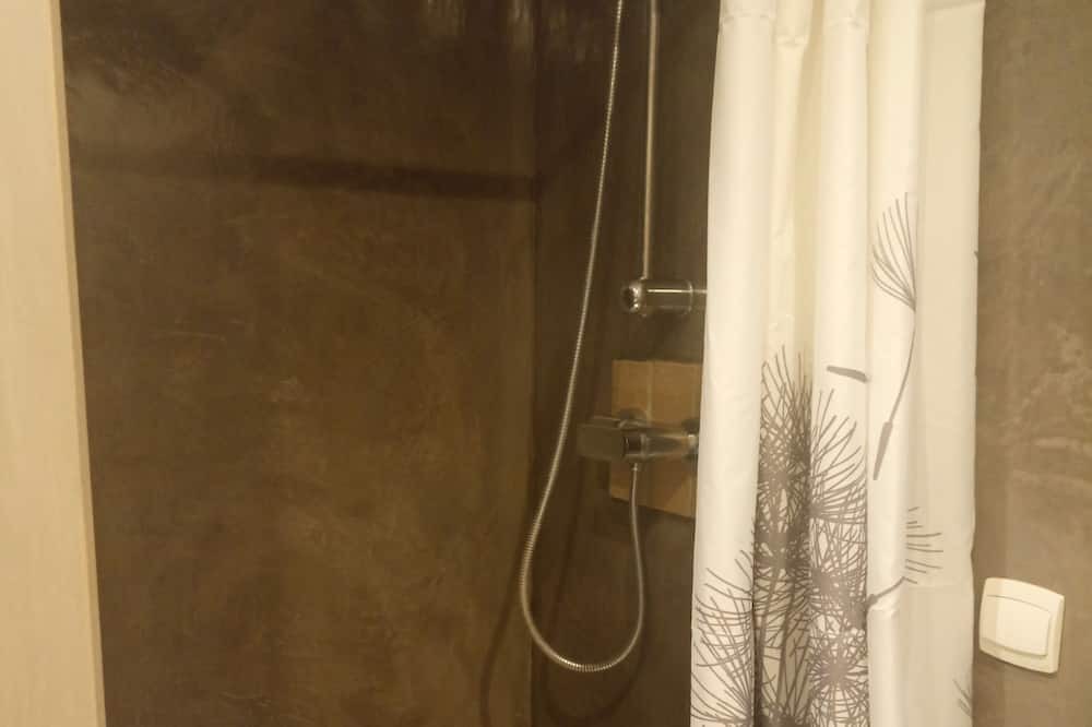 Photo of Bathroom in Allex