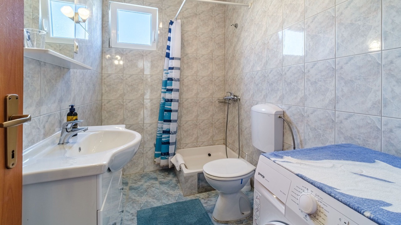 Photo of Bathroom in Milna (Brac)