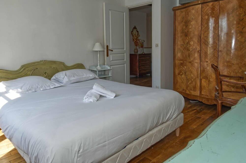 Photo of Bedroom in Genille