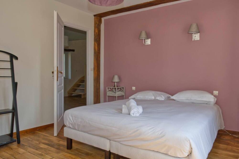 Photo of Bedroom in Genille