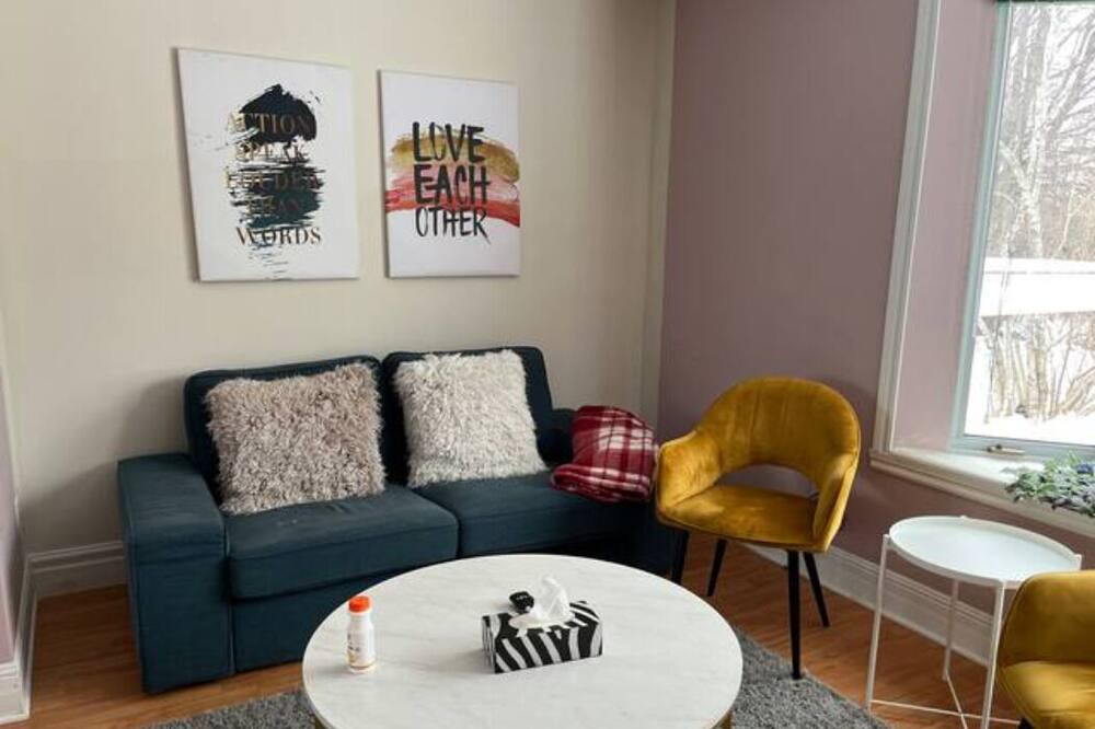 Photo of Livingroom in Montreal