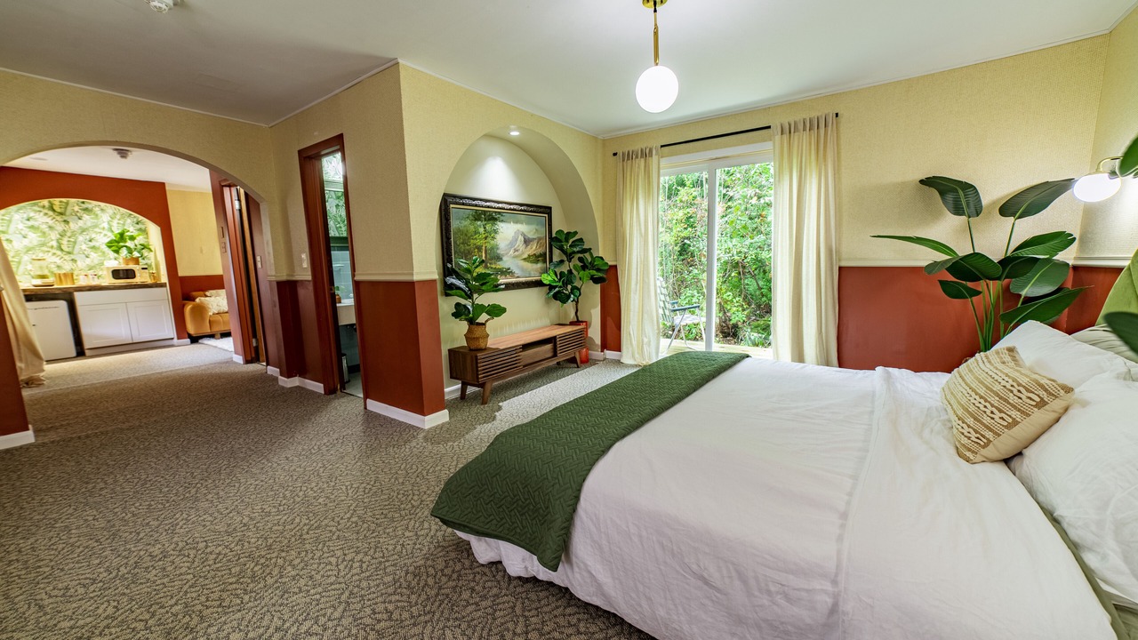 Photo of Others in New Ashford