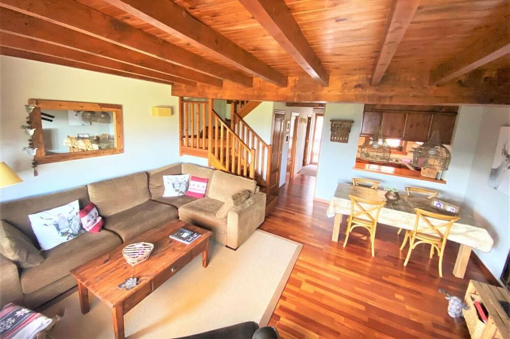 Photo of Livingroom in Angoustrine