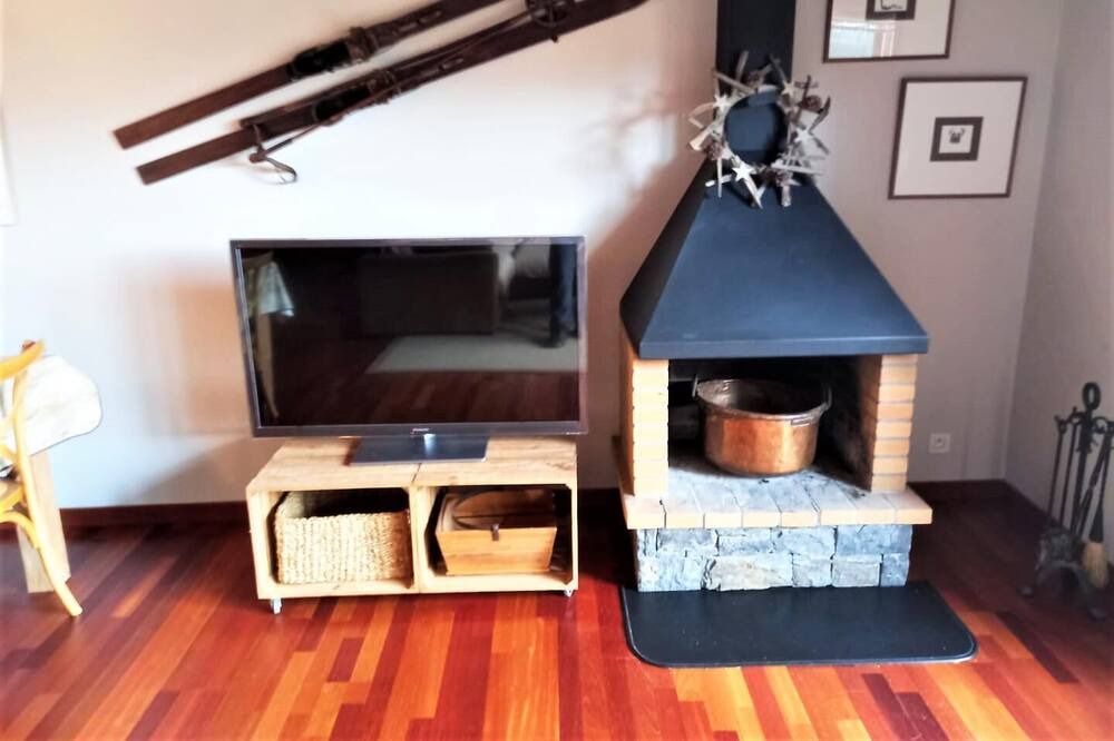 Photo of Livingroom in Angoustrine