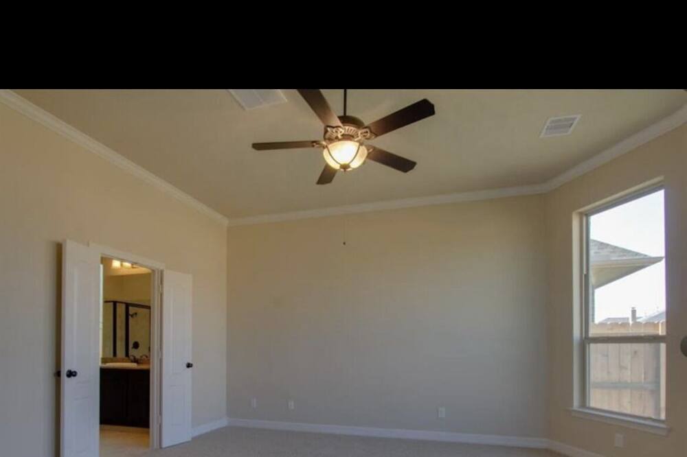 Photo of Others in Fulshear