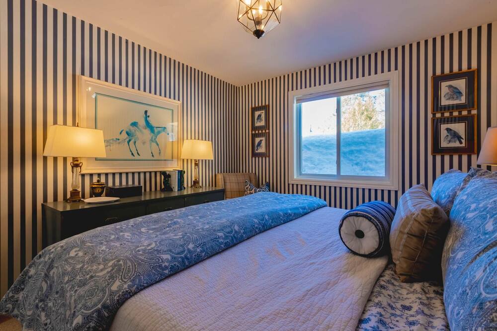 Photo of Bedroom in Utterson