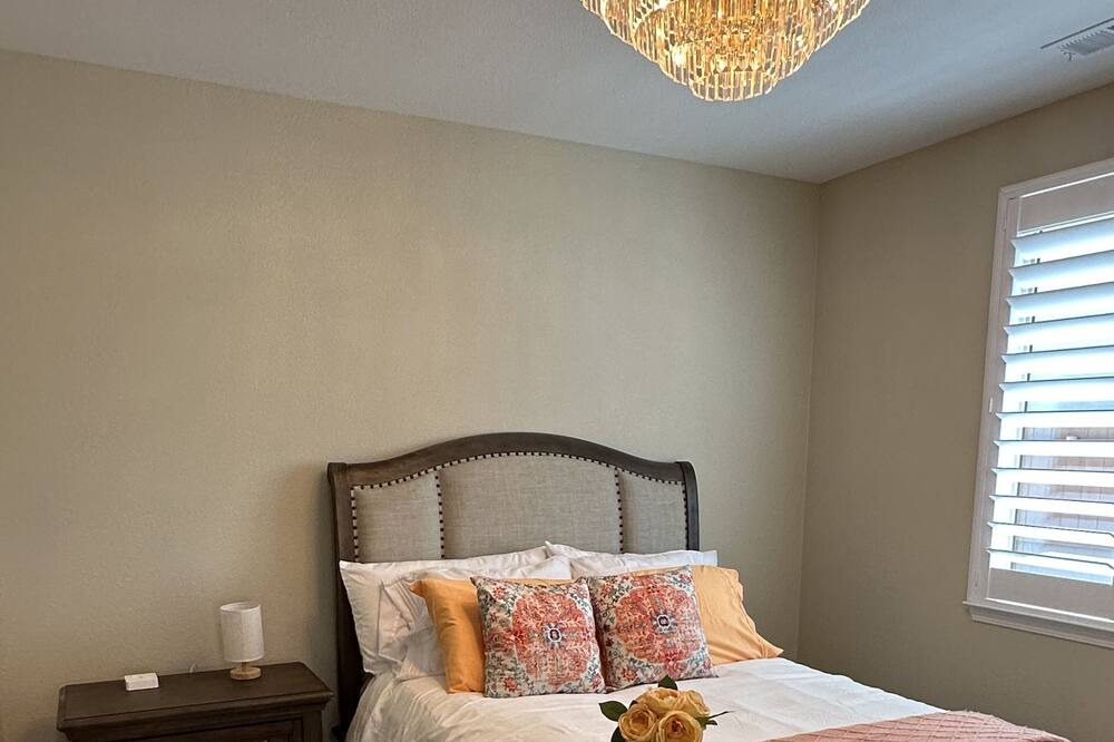 Photo of Bedroom in Roseville