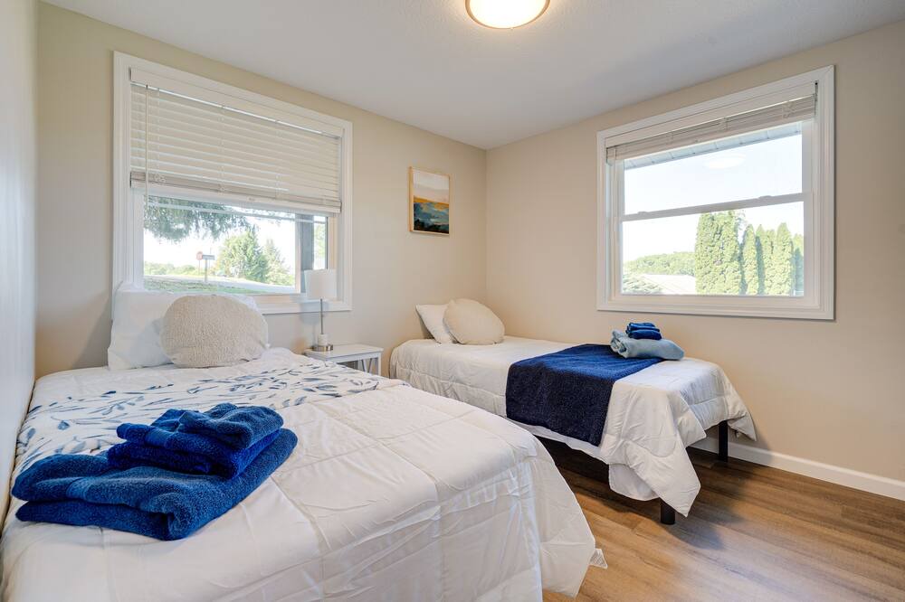 Photo of Others in Howard