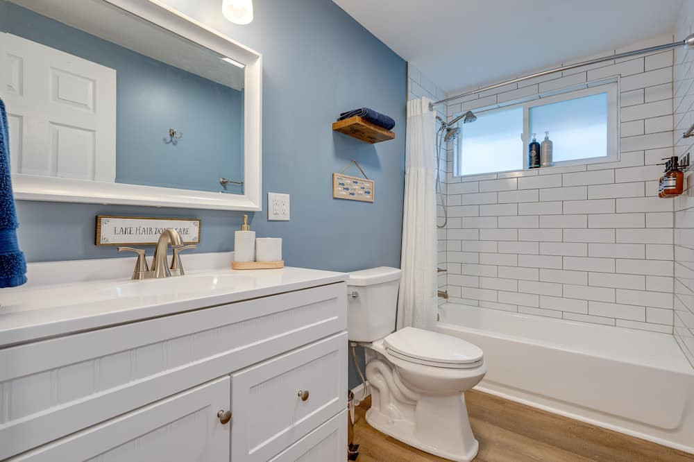 Photo of Bathroom in Howard