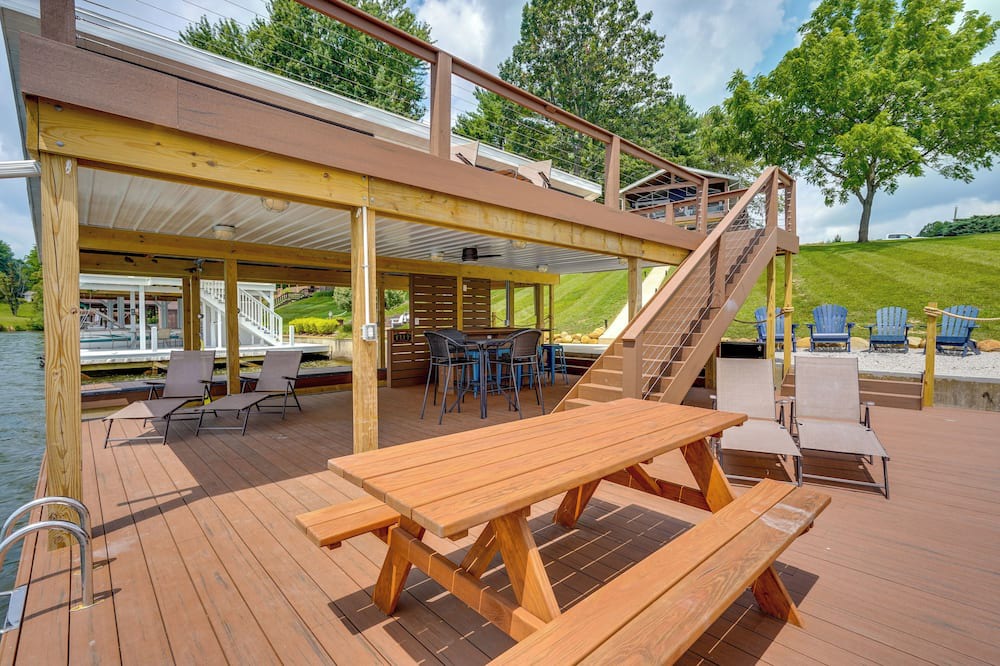 Photo of Outdoor in Howard