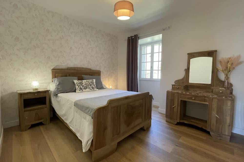 Photo of Bedroom in Alcay-Alcabehety-Sunharette