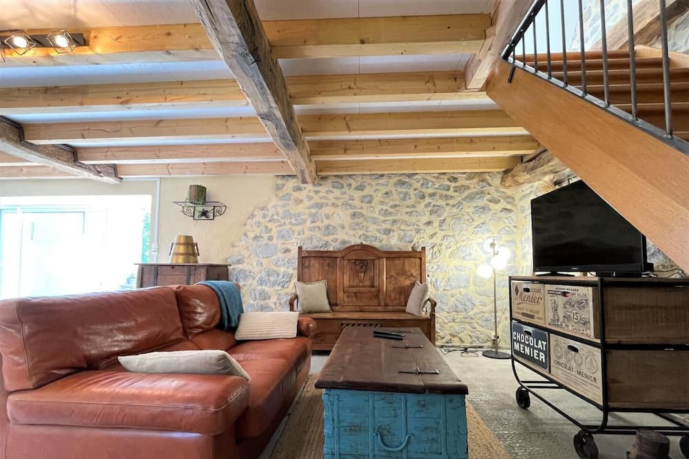 Photo of Livingroom in Alcay-Alcabehety-Sunharette