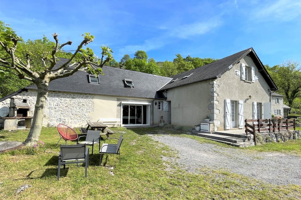 Photo of Outdoor in Alcay-Alcabehety-Sunharette