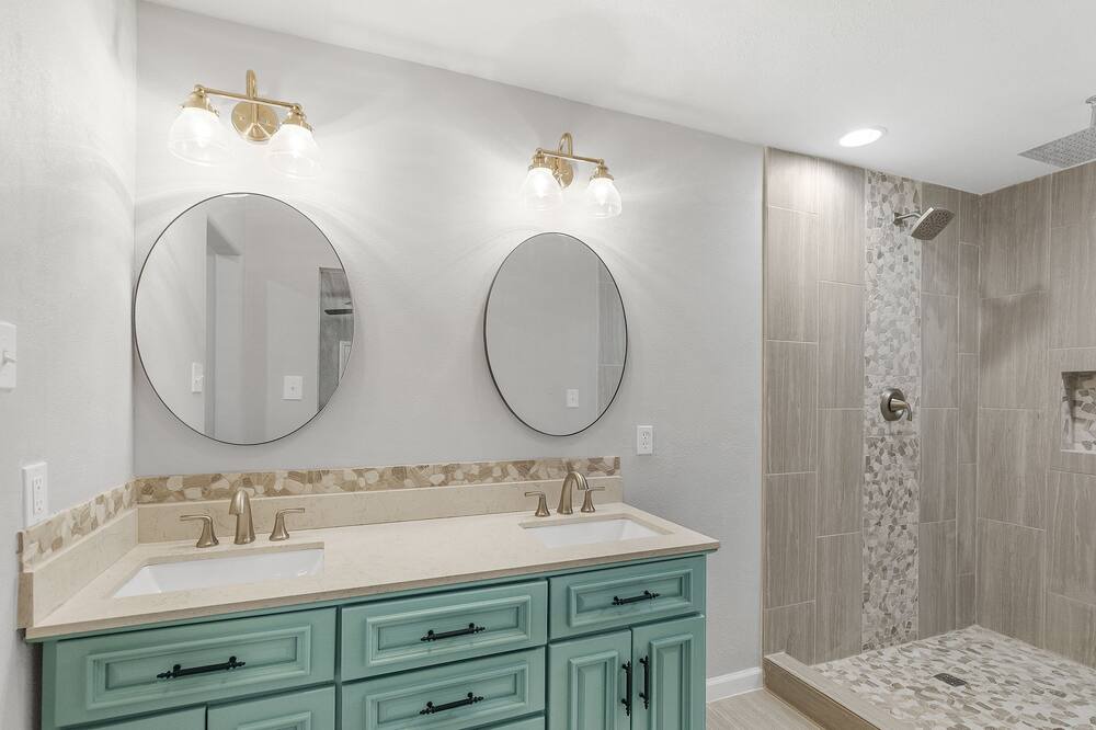 Photo of Bathroom in Votaw