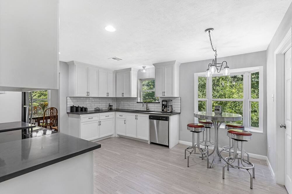Photo of Kitchen in Votaw
