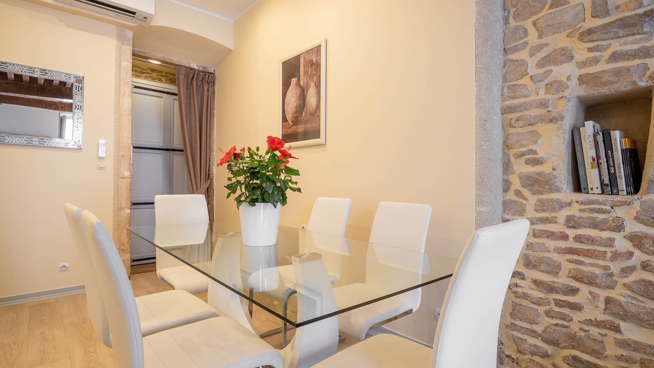 Photo of Others in Beaune