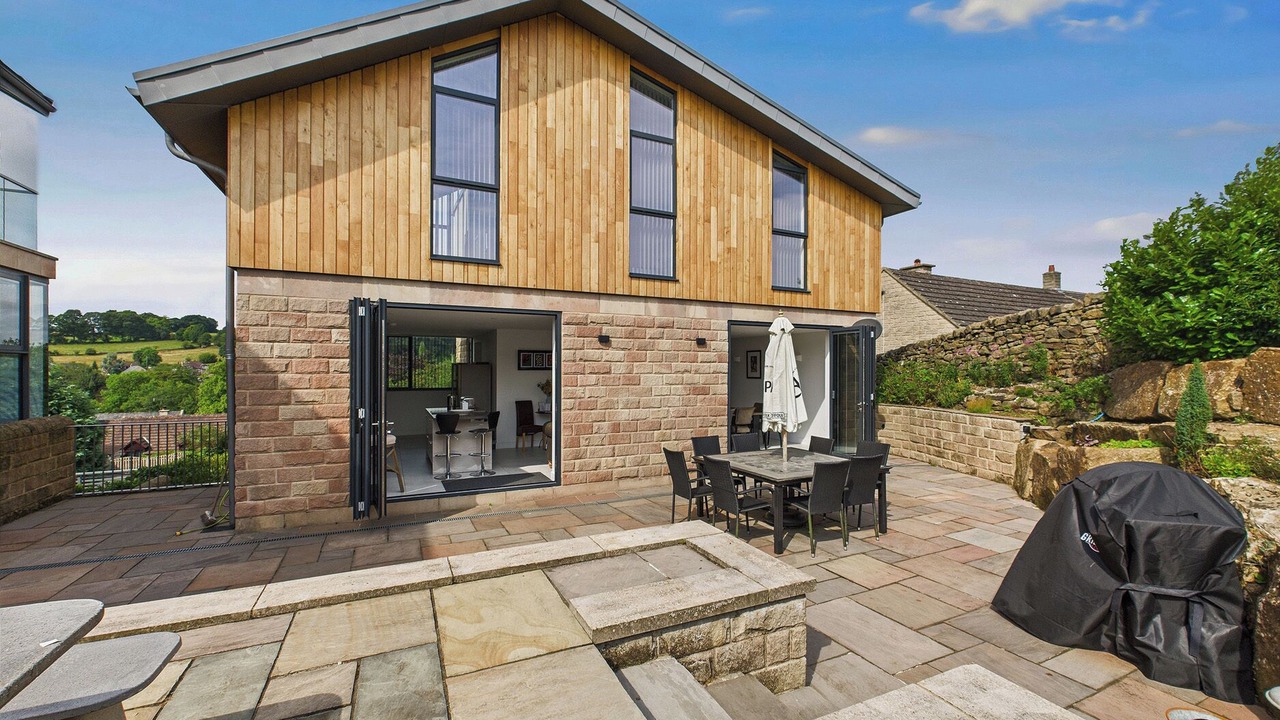 Photo of Outdoor in Tansley