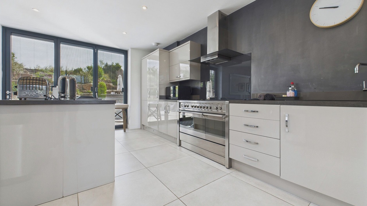 Photo of Others in Tansley