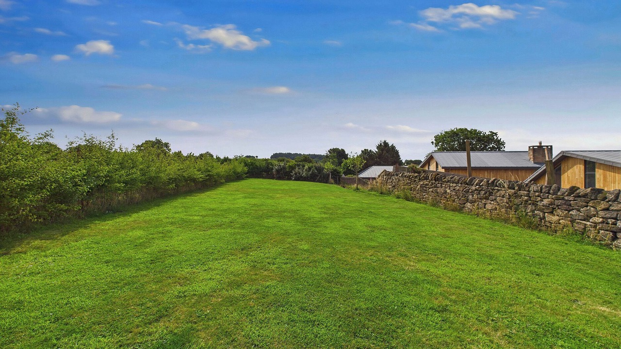 Photo of Others in Tansley