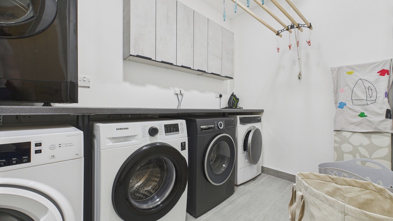 Photo of Others in Tansley