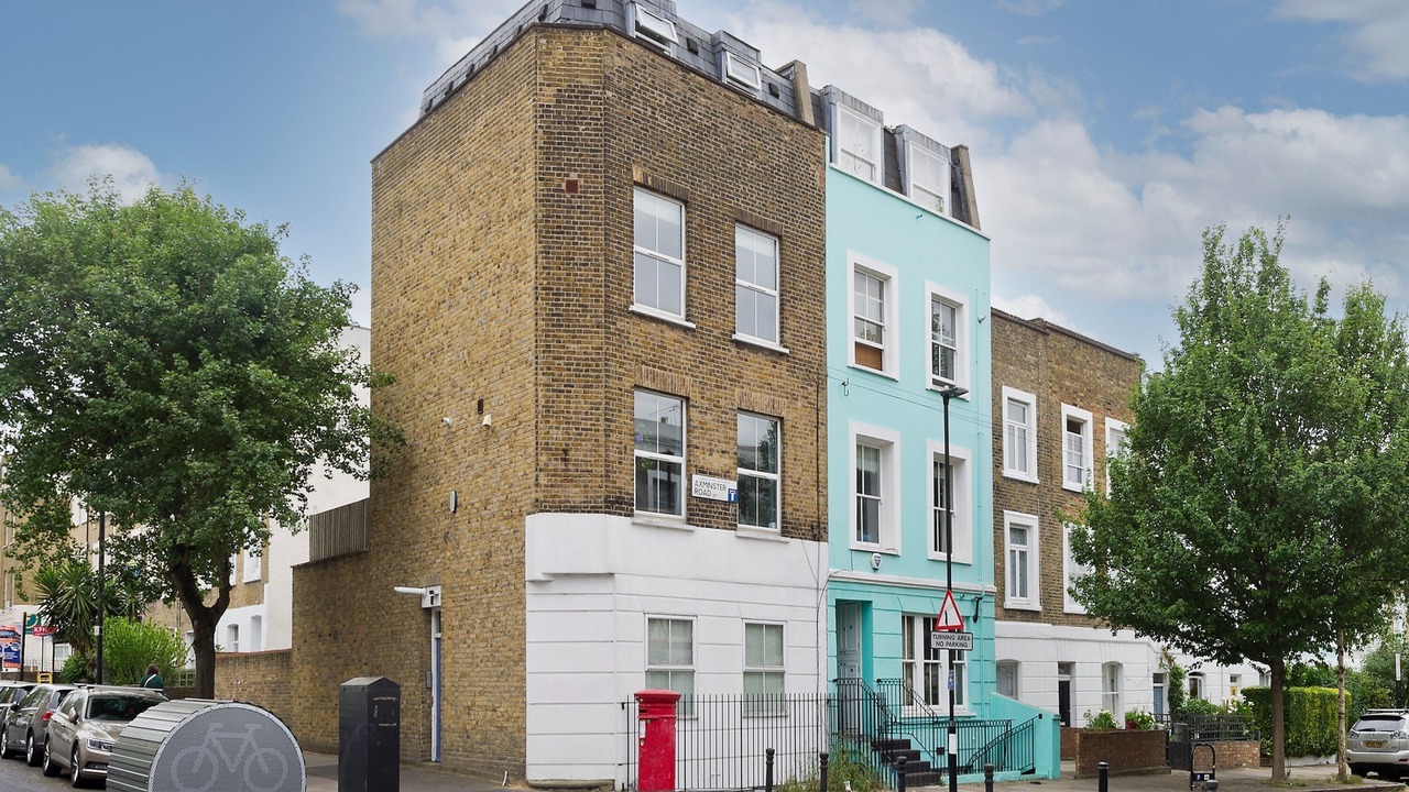 Photo of Outdoor in Tollington