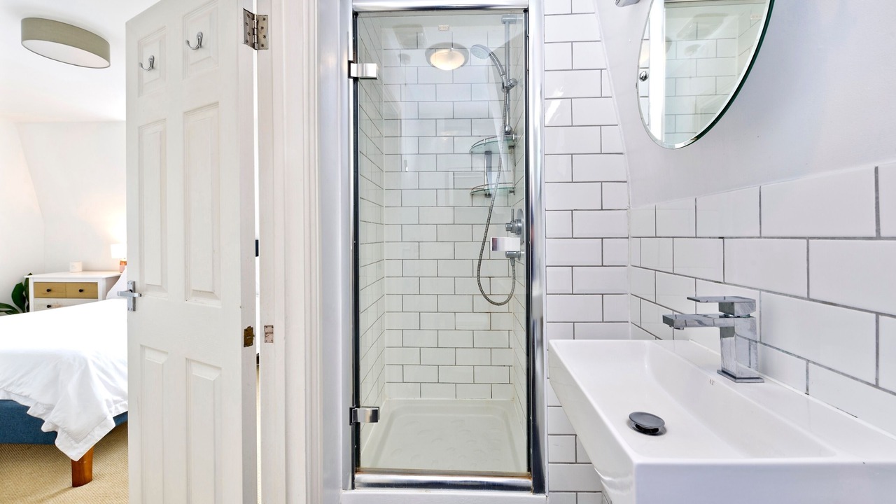 Photo of Others in Tollington