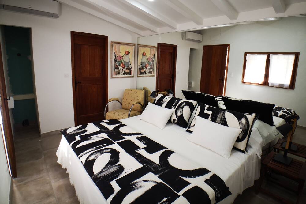 Photo of Bedroom in Saint-Hippolyte-du-Fort
