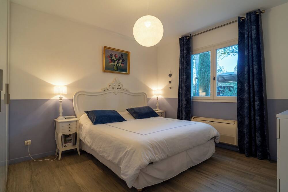 Photo of Bedroom in Saint-Georges-d'Orques