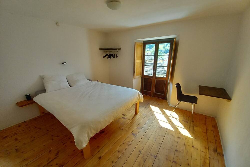 Photo of Bedroom in Cavergno