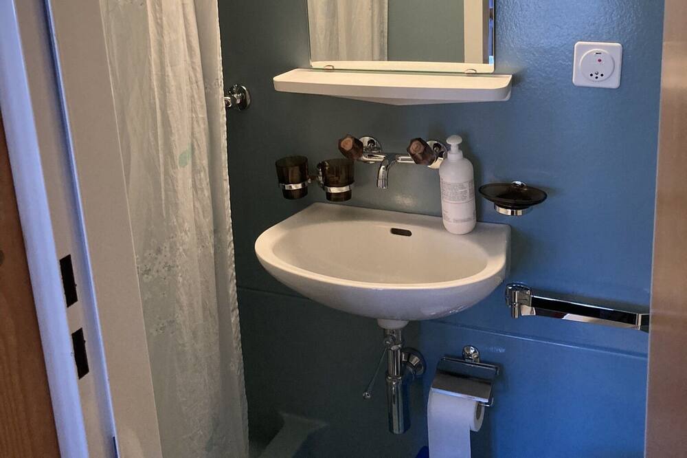 Photo of Bathroom in Graechen