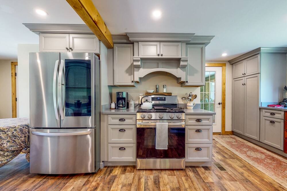 Photo of Others in Roxbury