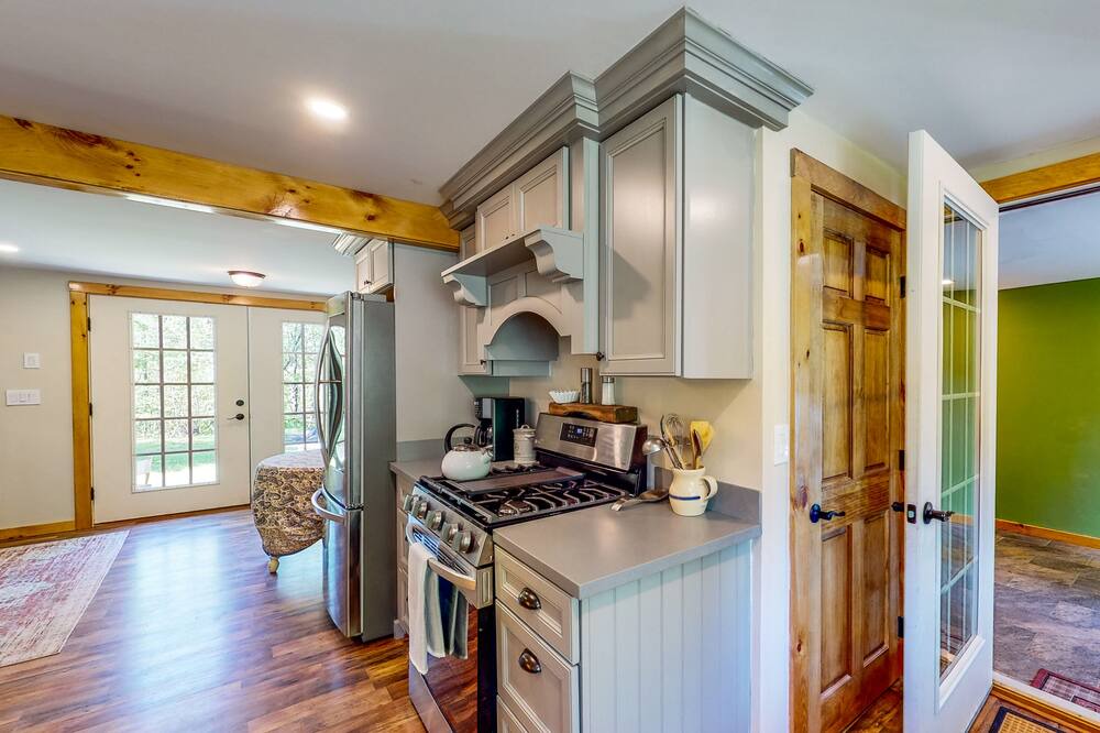 Photo of Others in Roxbury