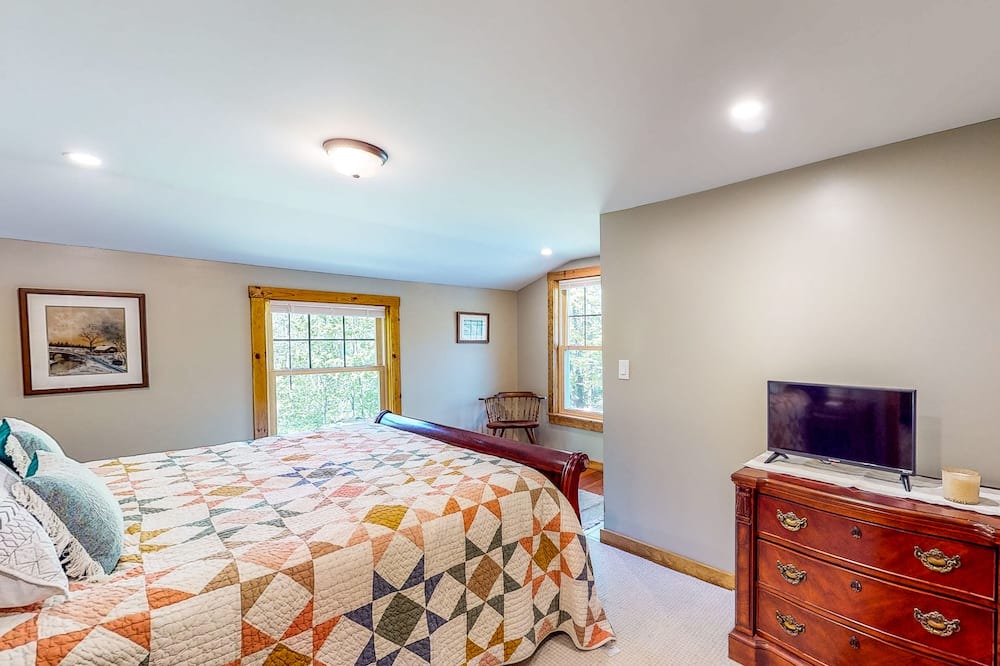 Photo of Others in Roxbury